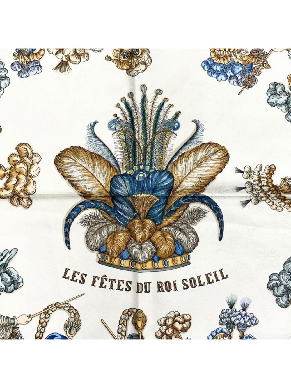 Hermes les Fetes du Roi Soleil Celebration of the Sun King Carre 90 Silk - Picture 2 of 4
